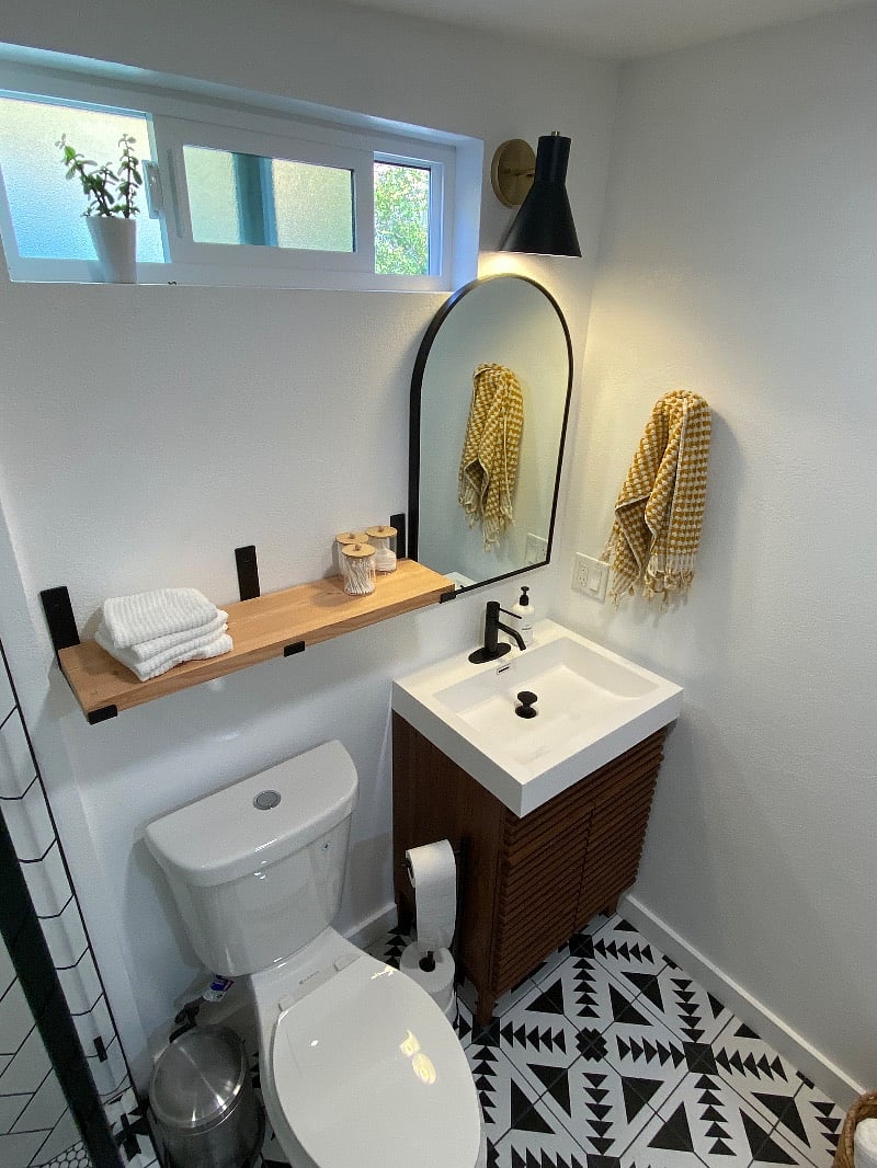 All new bathroom, tile and sink