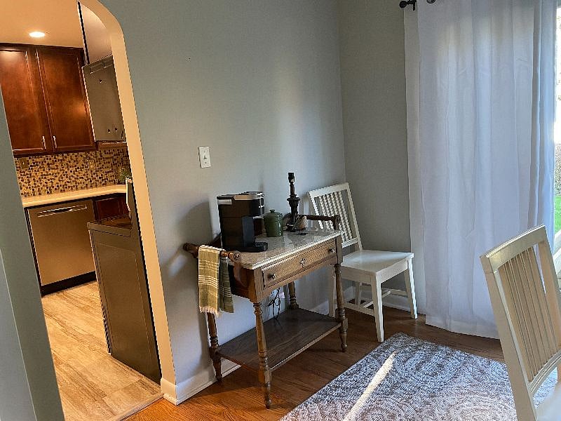 Furnished Finder property 440397_1 photo 6