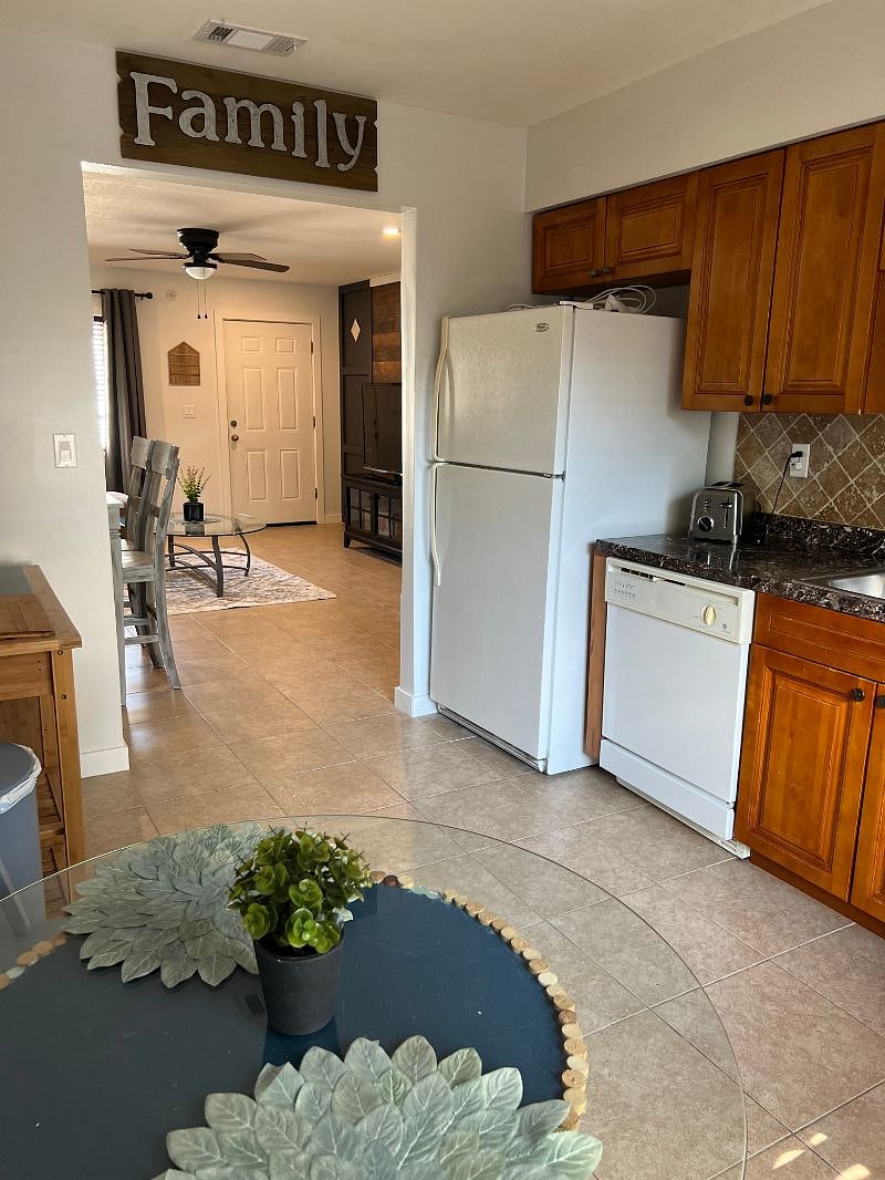 Furnished Finder property 440522_1 photo 22