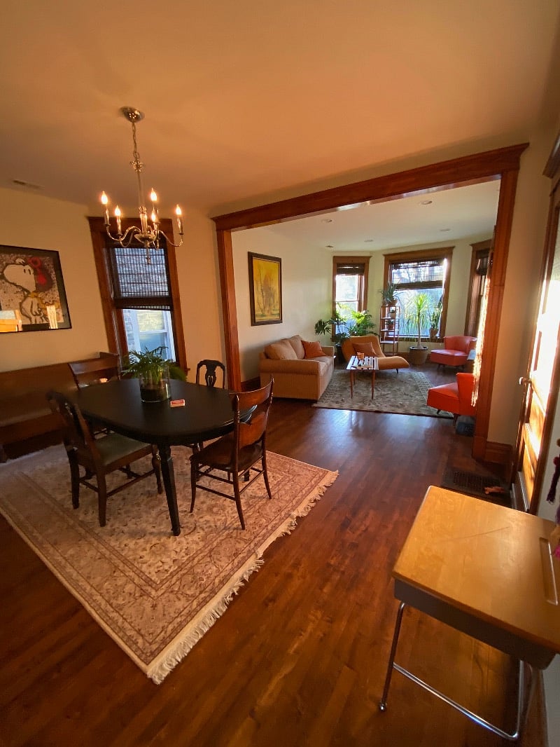 Upon entrance you find dining room and living space.