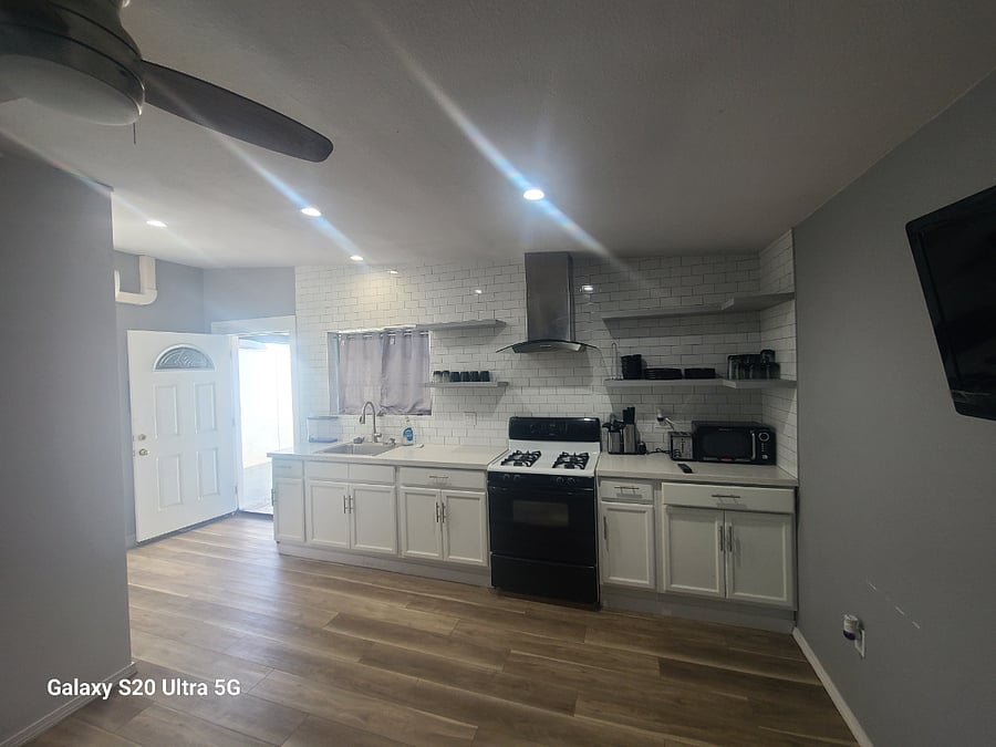 Furnished Finder property 440562_1 photo 5