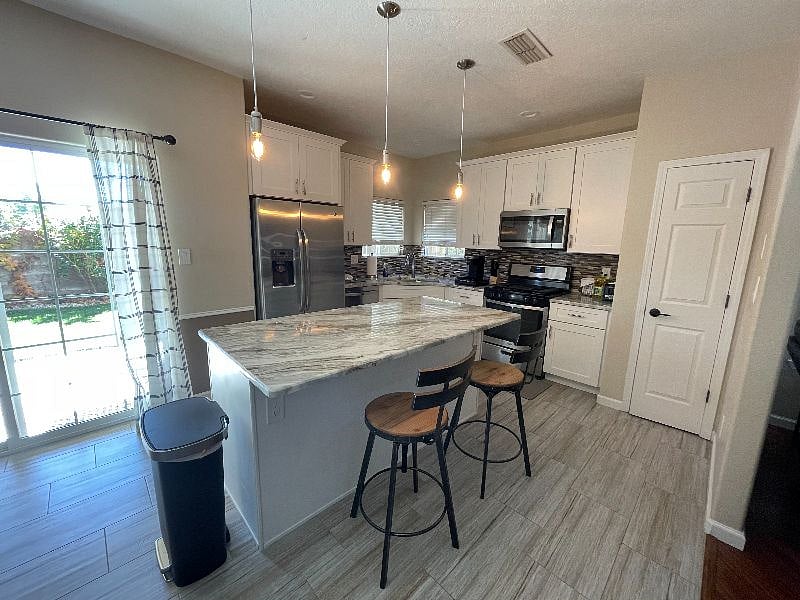 Furnished Finder property 440673_1 photo 6