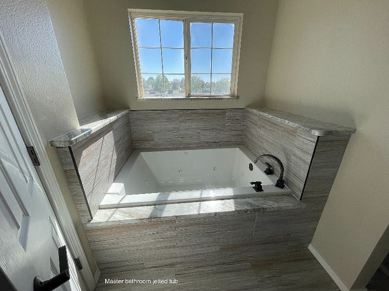Furnished Finder property 440673_1 photo 18
