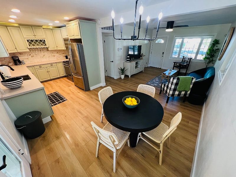 Furnished Finder property 440685_1 photo 10
