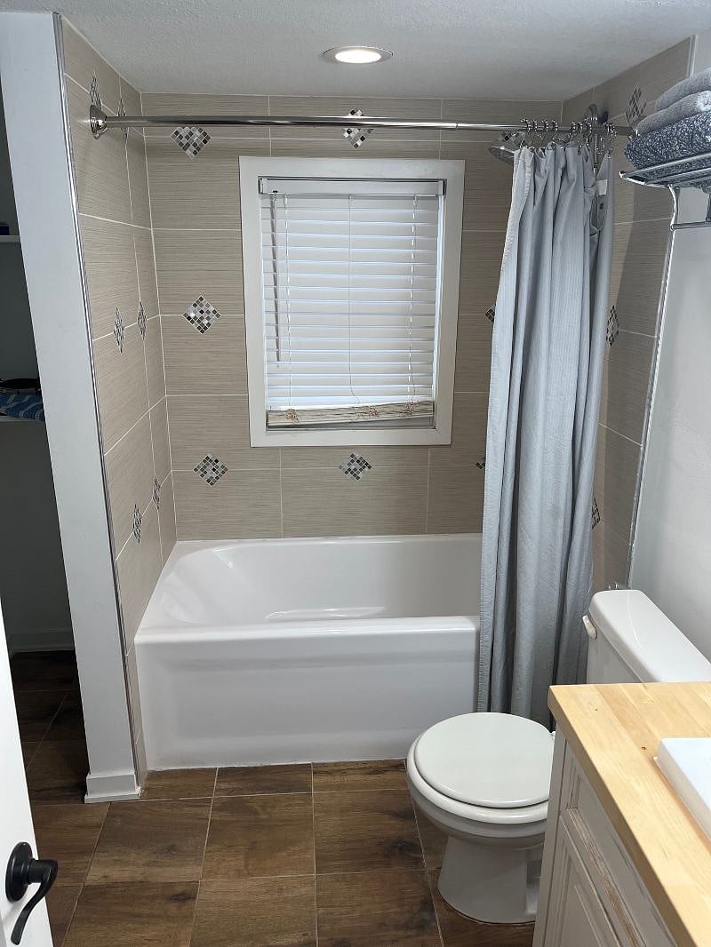 Furnished Finder property 440687_1 photo 9