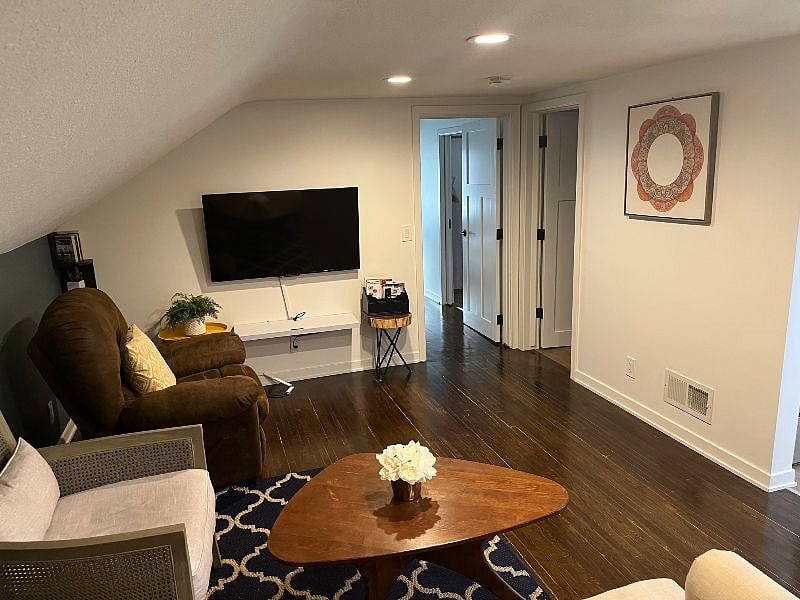 Furnished Finder property 440687_1 photo 7