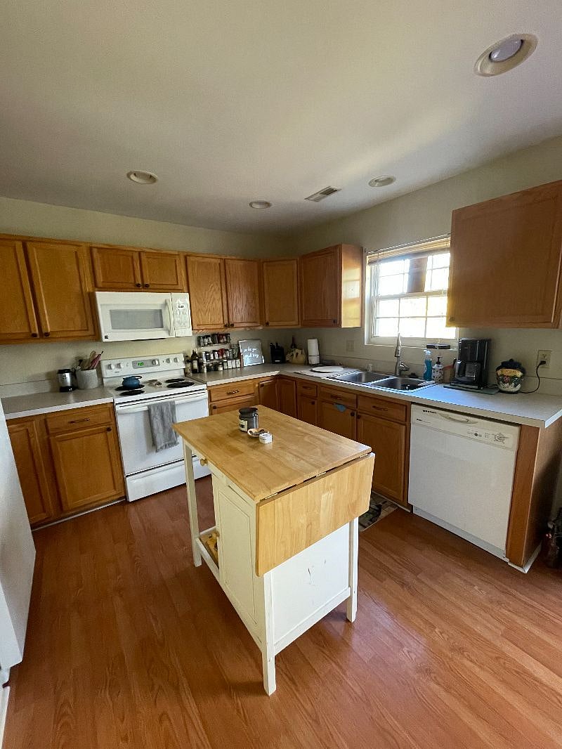 Furnished Finder property 440692_1 photo 5