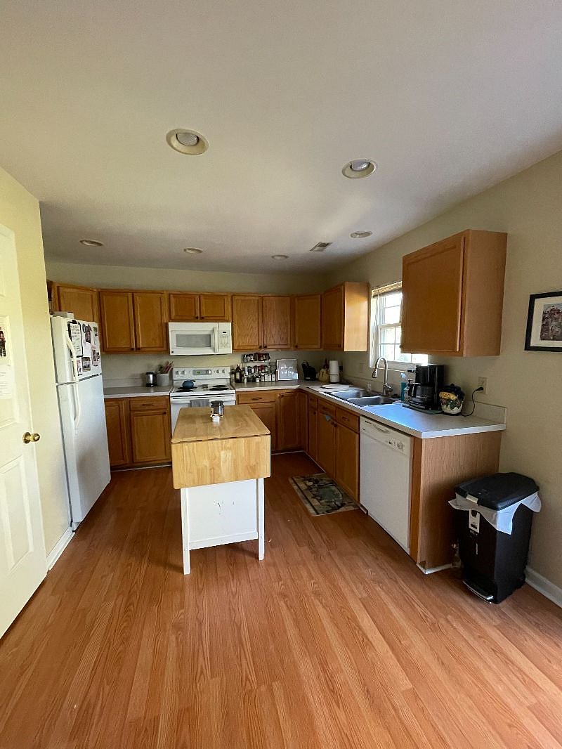 Furnished Finder property 440692_1 photo 6