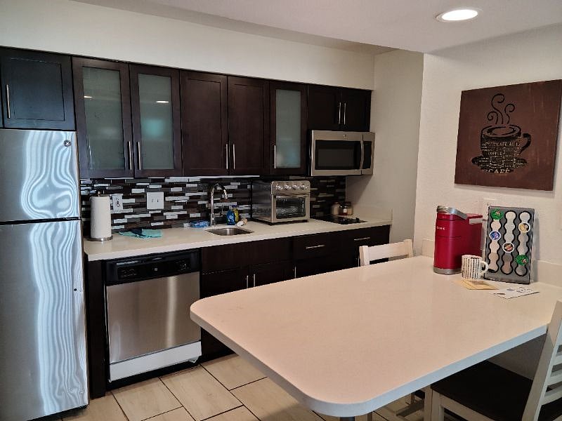 Furnished Finder property 440730_1 photo 8
