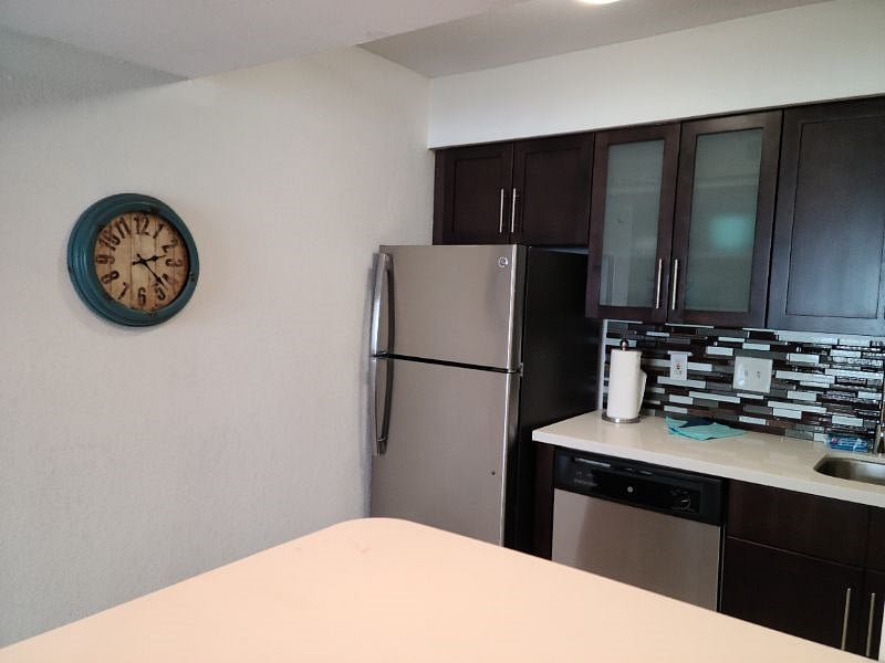 Furnished Finder property 440730_1 photo 17