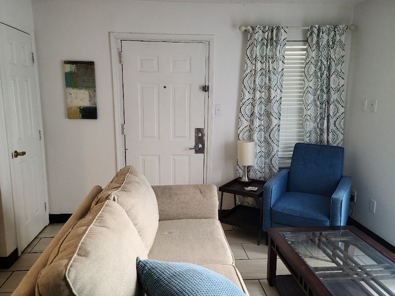 Furnished Finder property 440730_1 photo 16