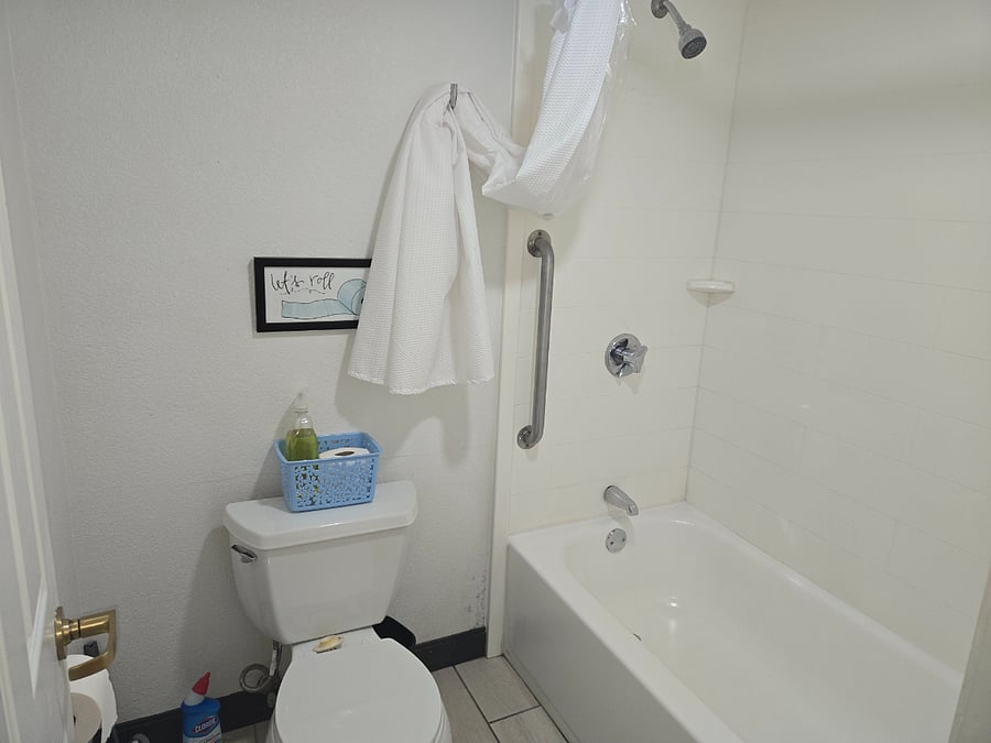 Furnished Finder property 440730_1 photo 28