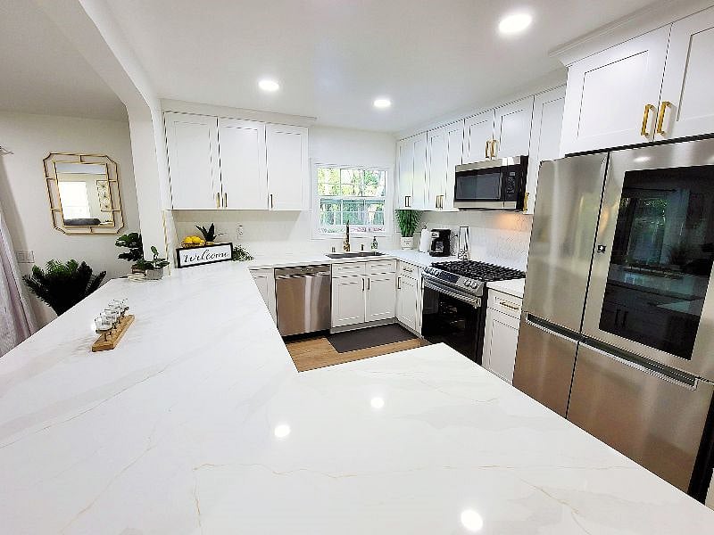 Furnished Finder property 440742_1 photo 24