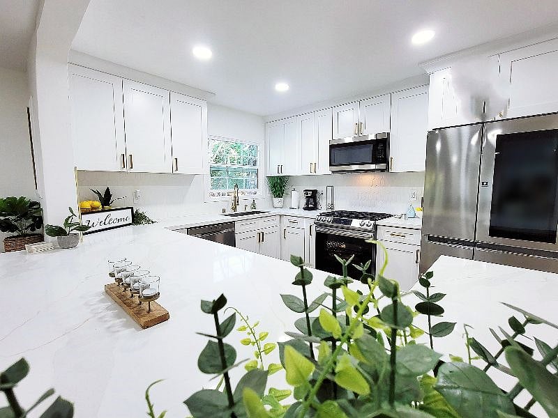 Furnished Finder property 440742_1 photo 25