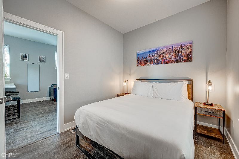 Bedroom 2 with Queen Bed
