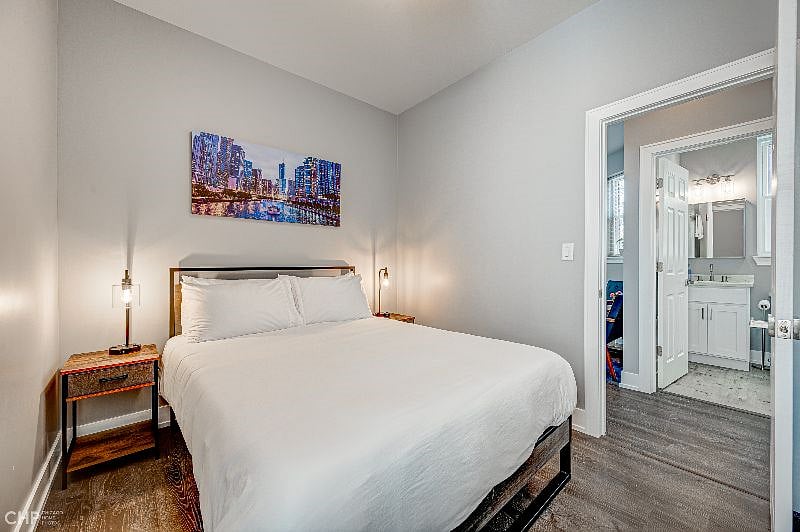 Bedroom 1 with Queen size bed