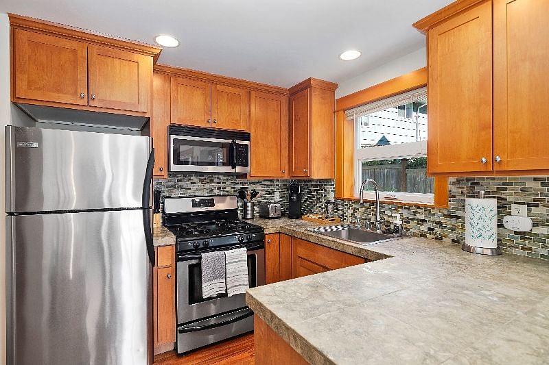 Furnished Finder property 440871_1 photo 8