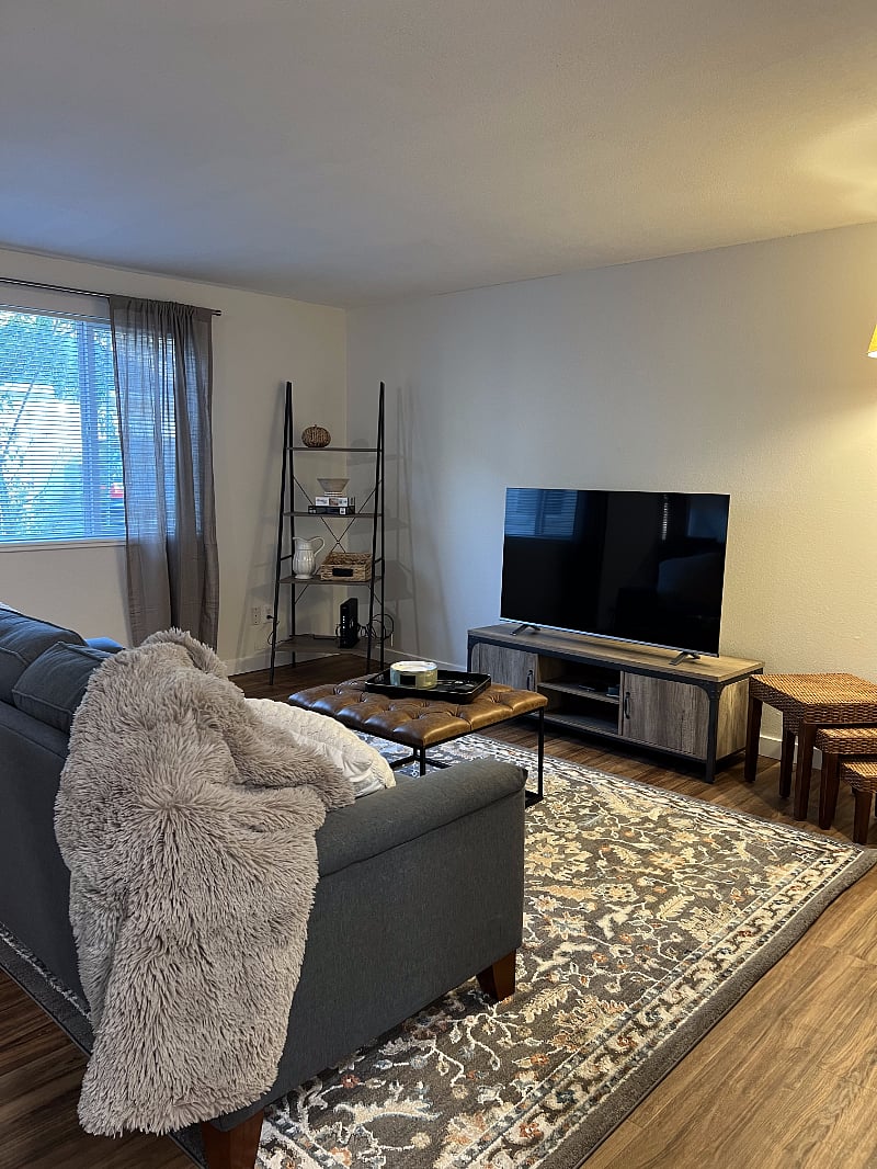 Furnished Finder property 440925_1 photo 1
