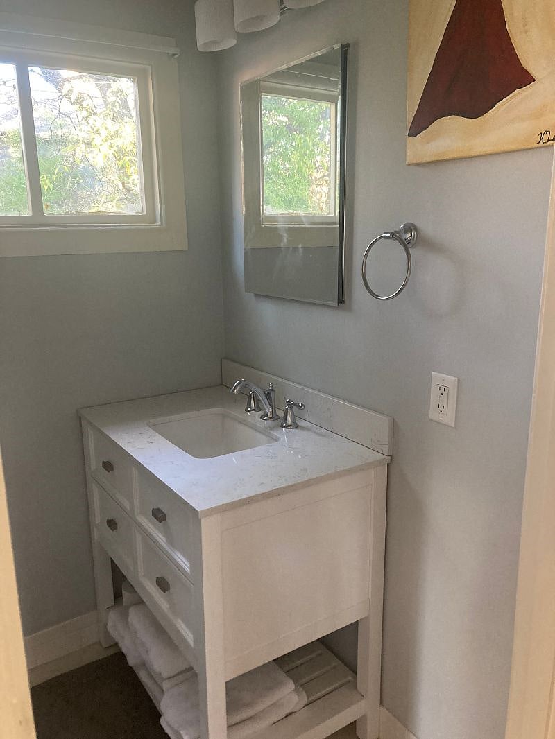 Furnished Finder property 440944_1 photo 3