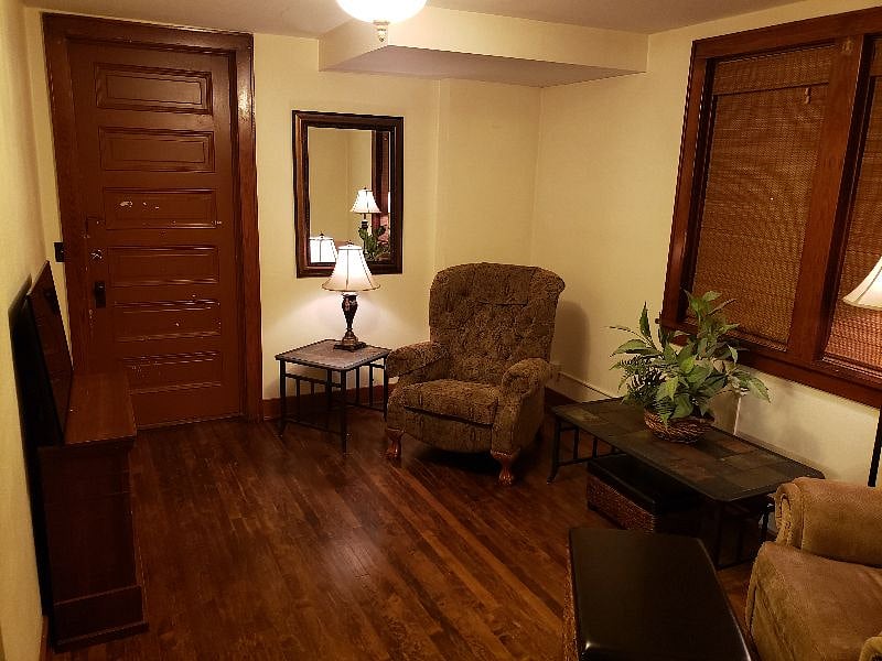 Furnished Finder property 440984_1 photo 13