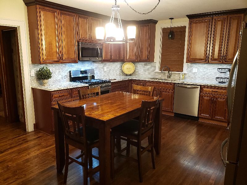 Furnished Finder property 440984_1 photo 7