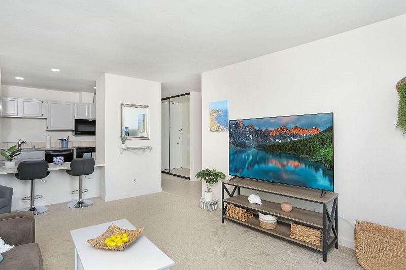 Furnished Finder property 440996_3 photo 3