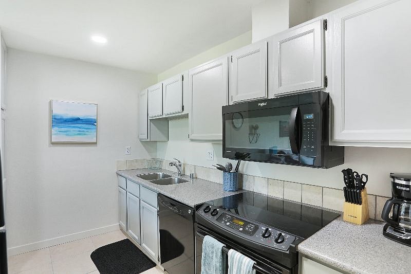 Furnished Finder property 440996_3 photo 7