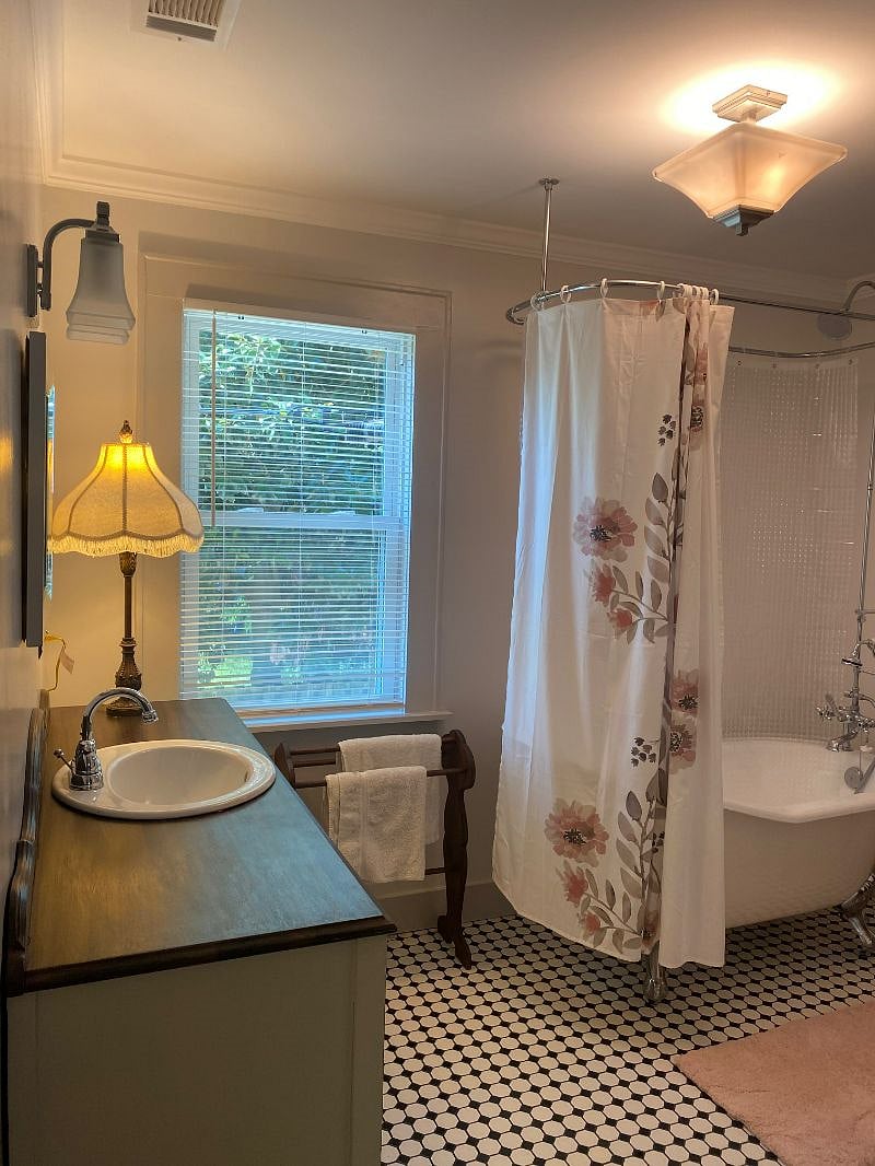 Furnished Finder property 441010_1 photo 3