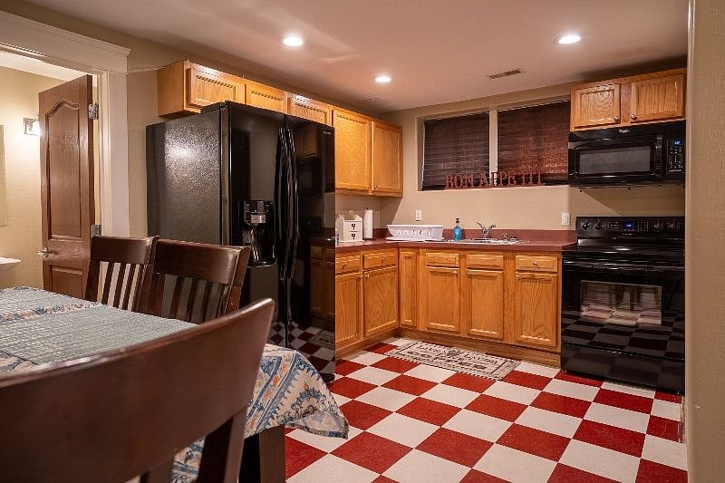Furnished Finder property 441042_3 photo 3