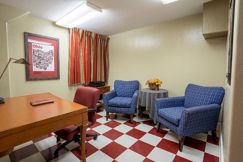 Furnished Finder property 441042_3 photo 4