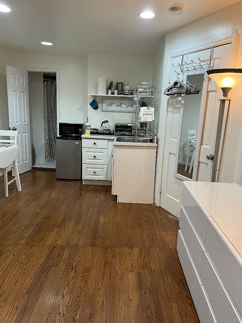 Furnished Finder property 441044_1 photo 3