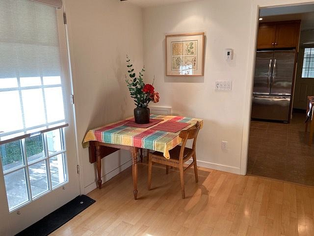Dining corner option