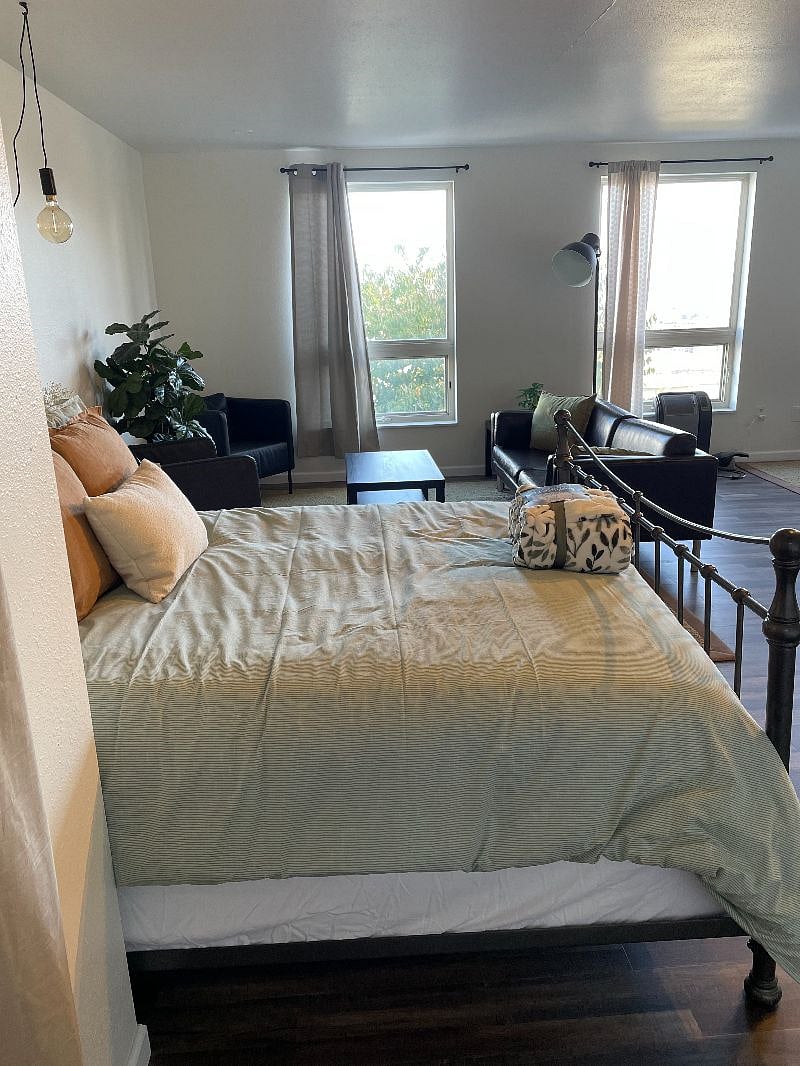 Furnished Finder property 441163_1 photo 3