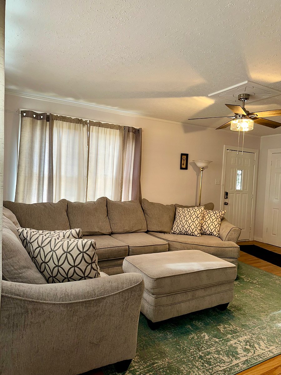 Furnished Finder property 441178_1 photo 3