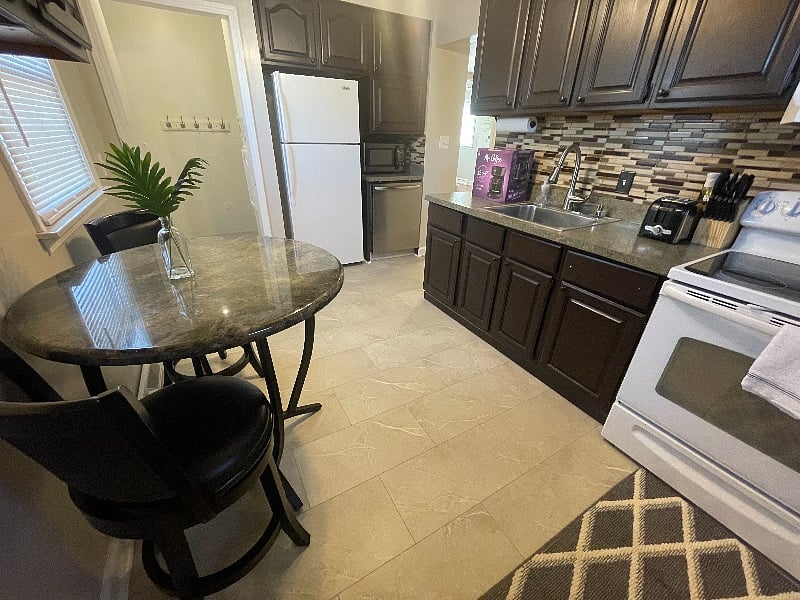 Furnished Finder property 441186_1 photo 3