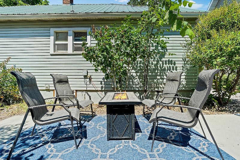 Furnished Finder property 441331_1 photo 14