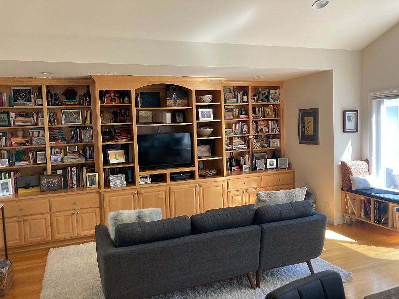 Family room; help yourself to read any books