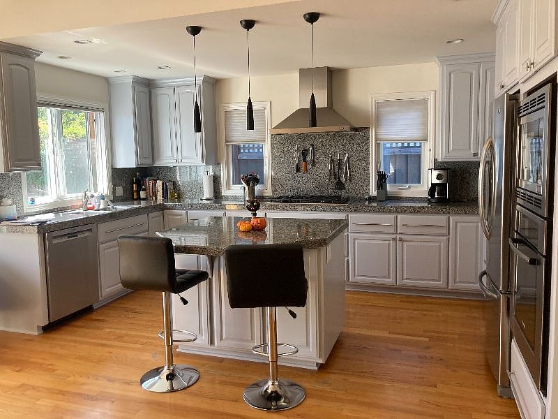 Modern kitchen