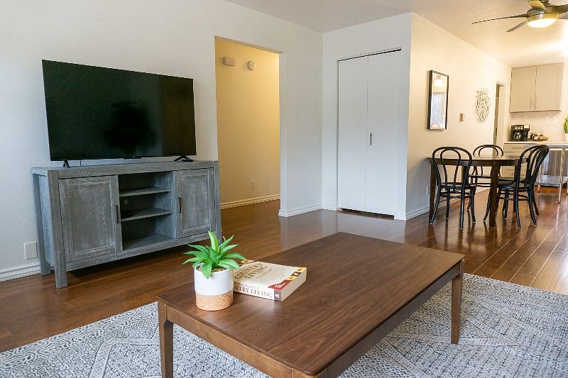 Furnished Finder property 441539_1 photo 11