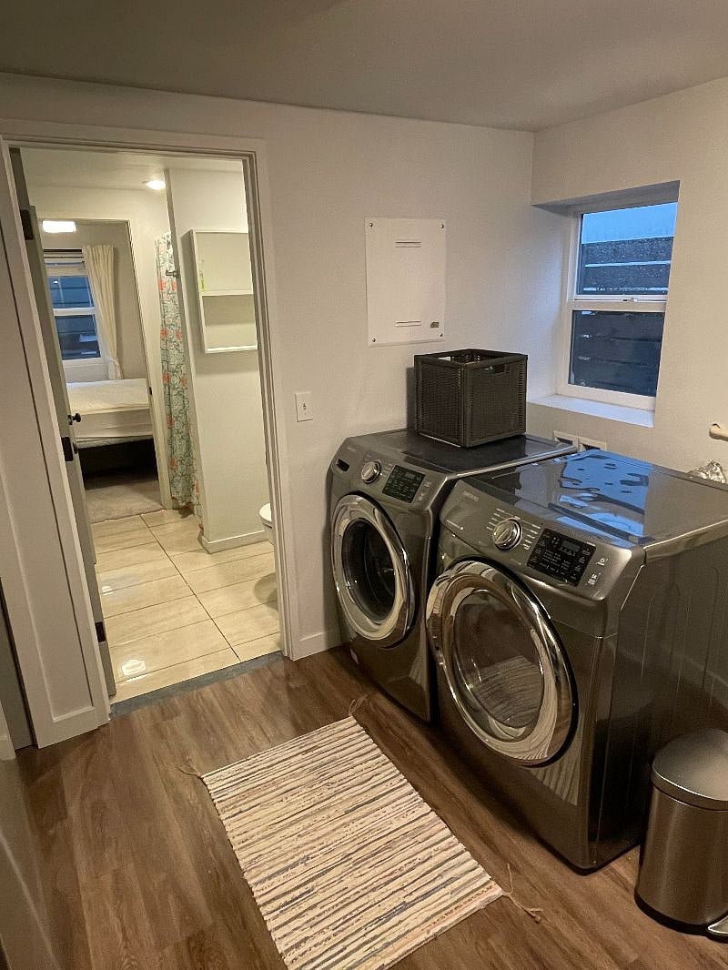 Washer/dryer - shared with upstairs unit