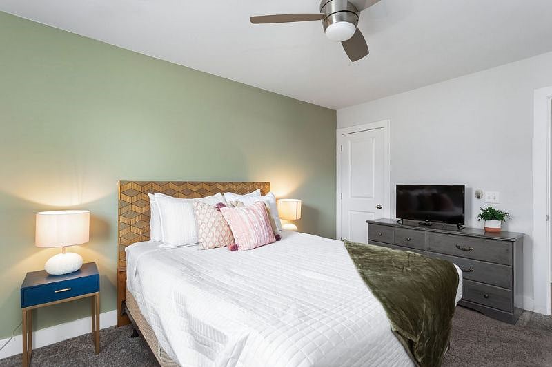 Furnished Finder property 441684_1 photo 17