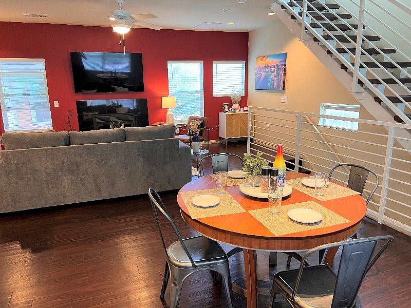 Furnished Finder property 441834_1 photo 3