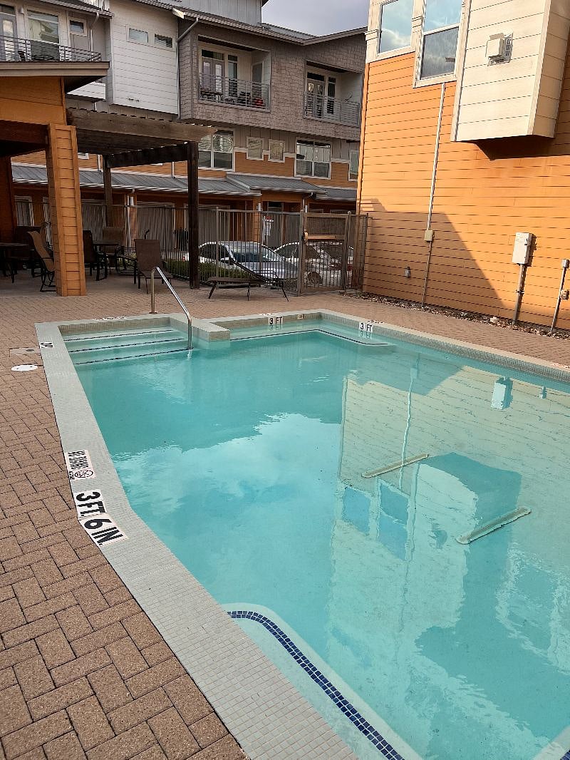 Furnished Finder property 441834_1 photo 16
