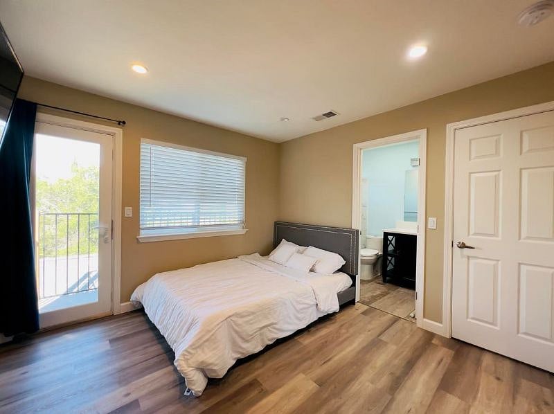 Furnished Finder property 441937_1 photo 3