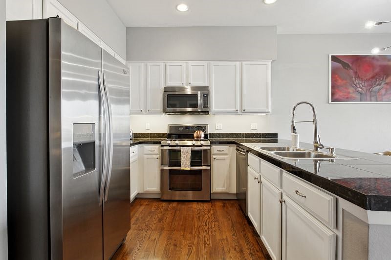 Furnished Finder property 441990_1 photo 4