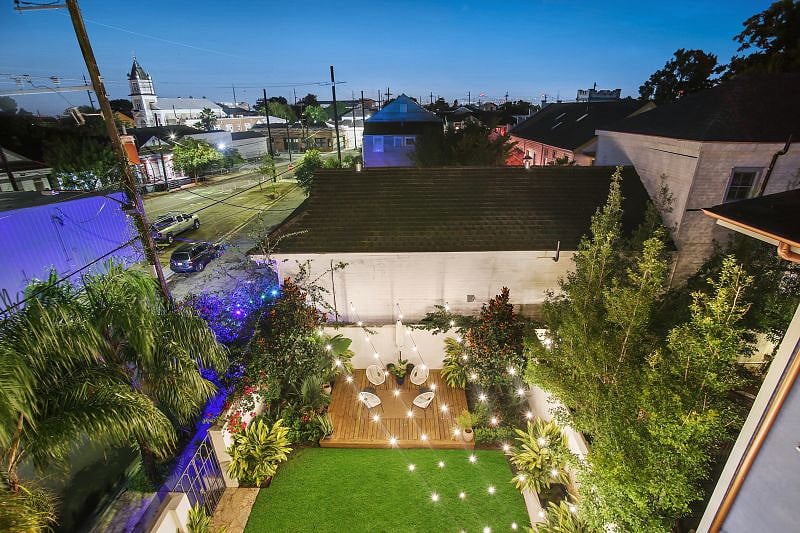 Roof Top View of Marigny