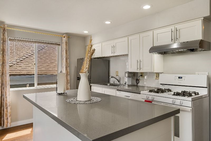 Furnished Finder property 442088_1 photo 8