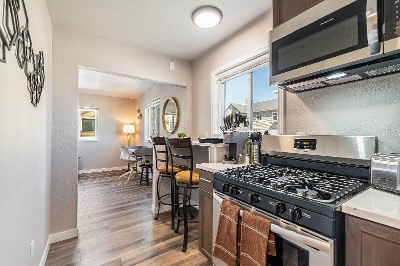 Furnished Finder property 442127_1 photo 8