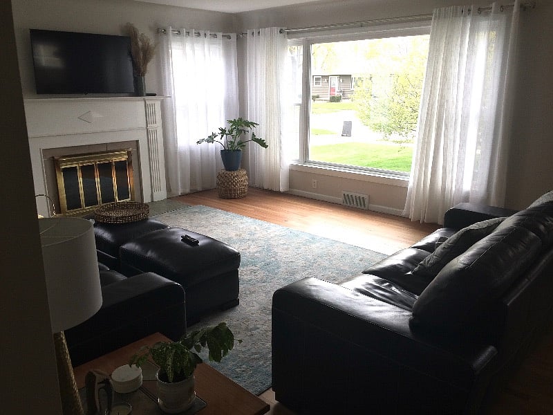 Living room with two full-sized couches