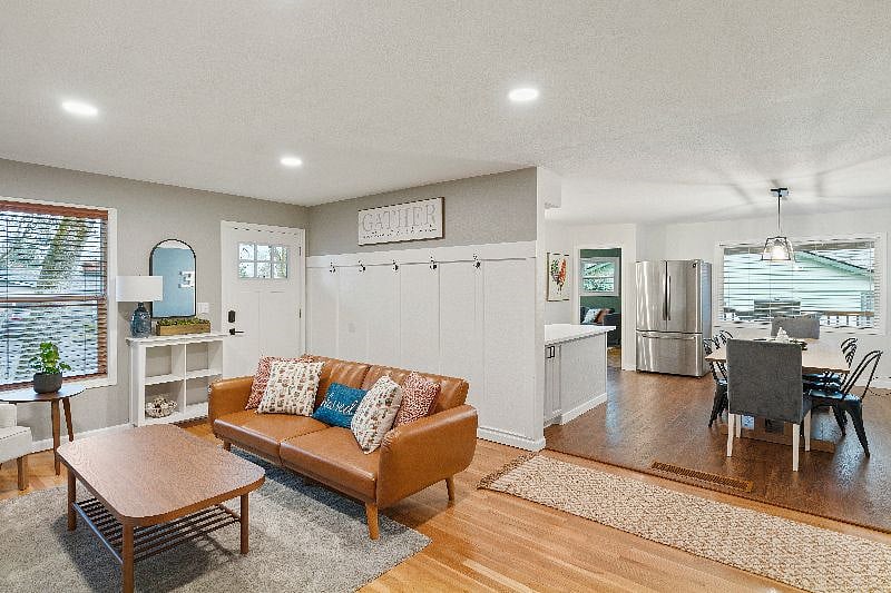 Furnished Finder property 442281_1 photo 3